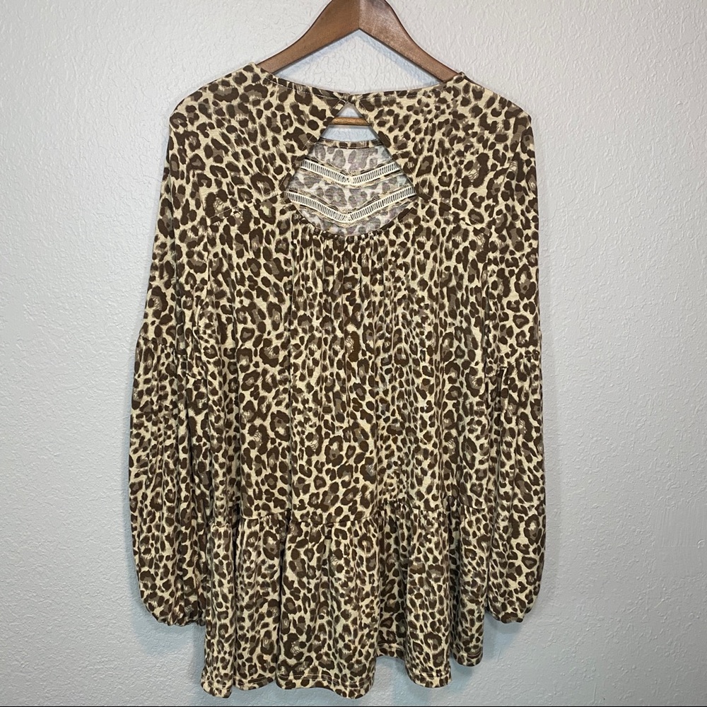 Entro | Cheetah Ruffle Blouse - Picture 3 of 5